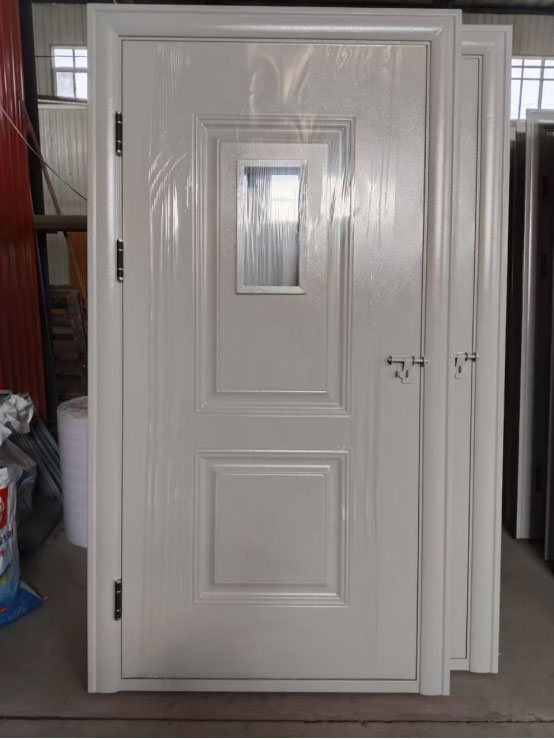 彭阳学校教室门