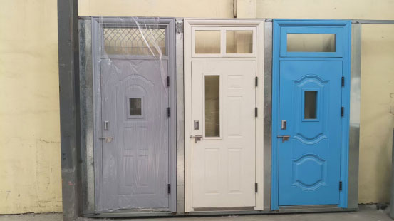 彭阳学校教室门 彭阳学校教室门